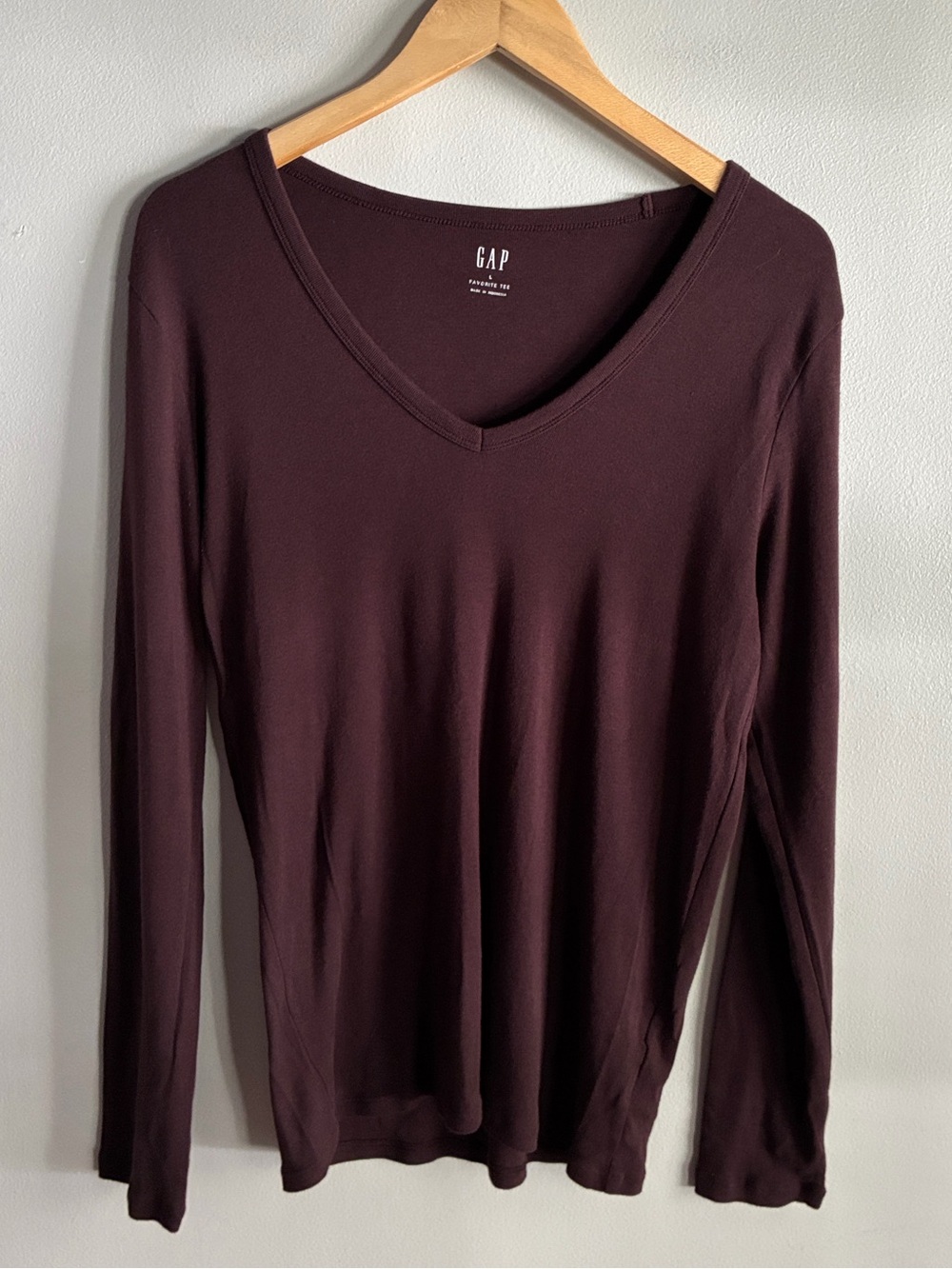 Gap Favorite Tee L Chocolate Brown Plum V Neck Long Sleeve Cotton Modal